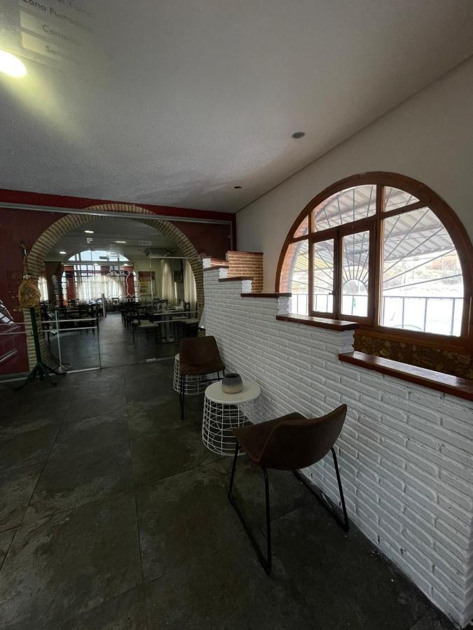 Hostal El Botero Monreal del Campo Kültér fotó